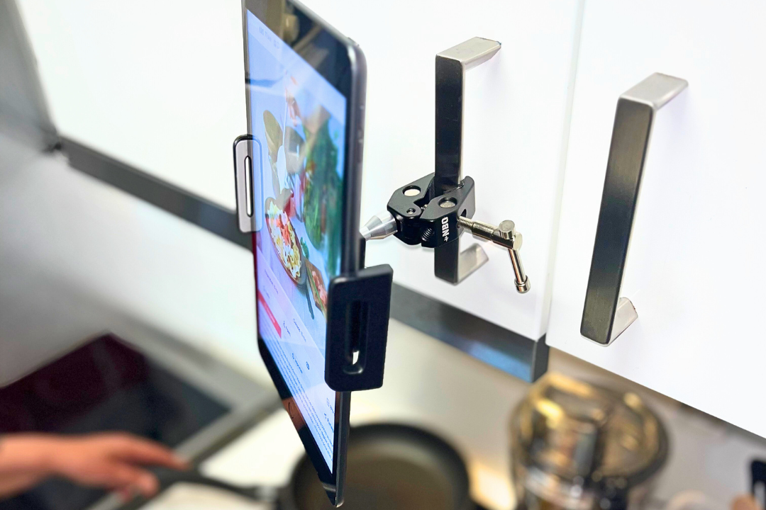 NBO Universal Tablet/Phone Holder